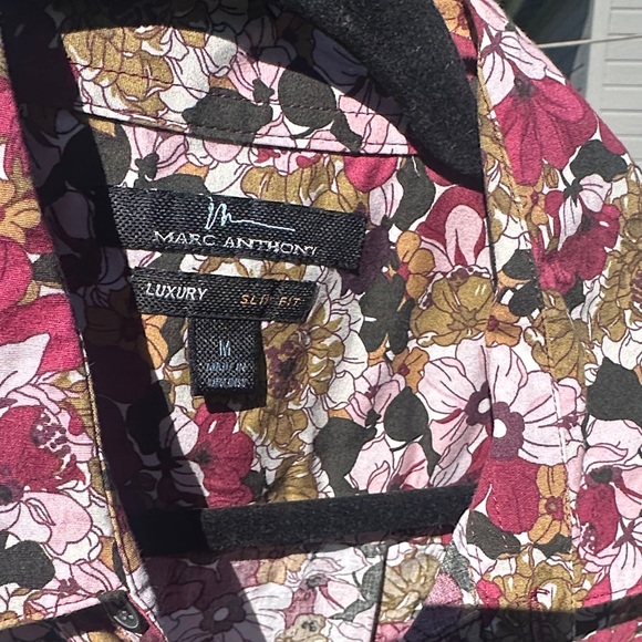 Marc Anthony Luxury Slim Fit Red and Gold Floral Button Down Shirt - Picture 3 of 5